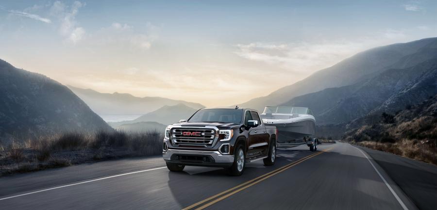  GMC Sierra SLT Crew Cab 2018 года  (фото 1 из 1)